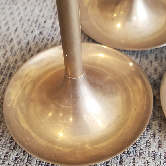 Vintage Set of 5 Gold Toned Candle Holders Made in India - Picture 2 of 12